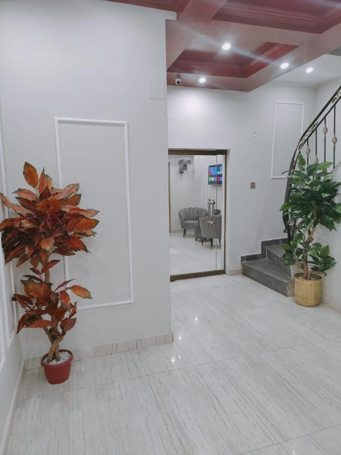 Hotel White Season Gulberg 라호르 외부 사진