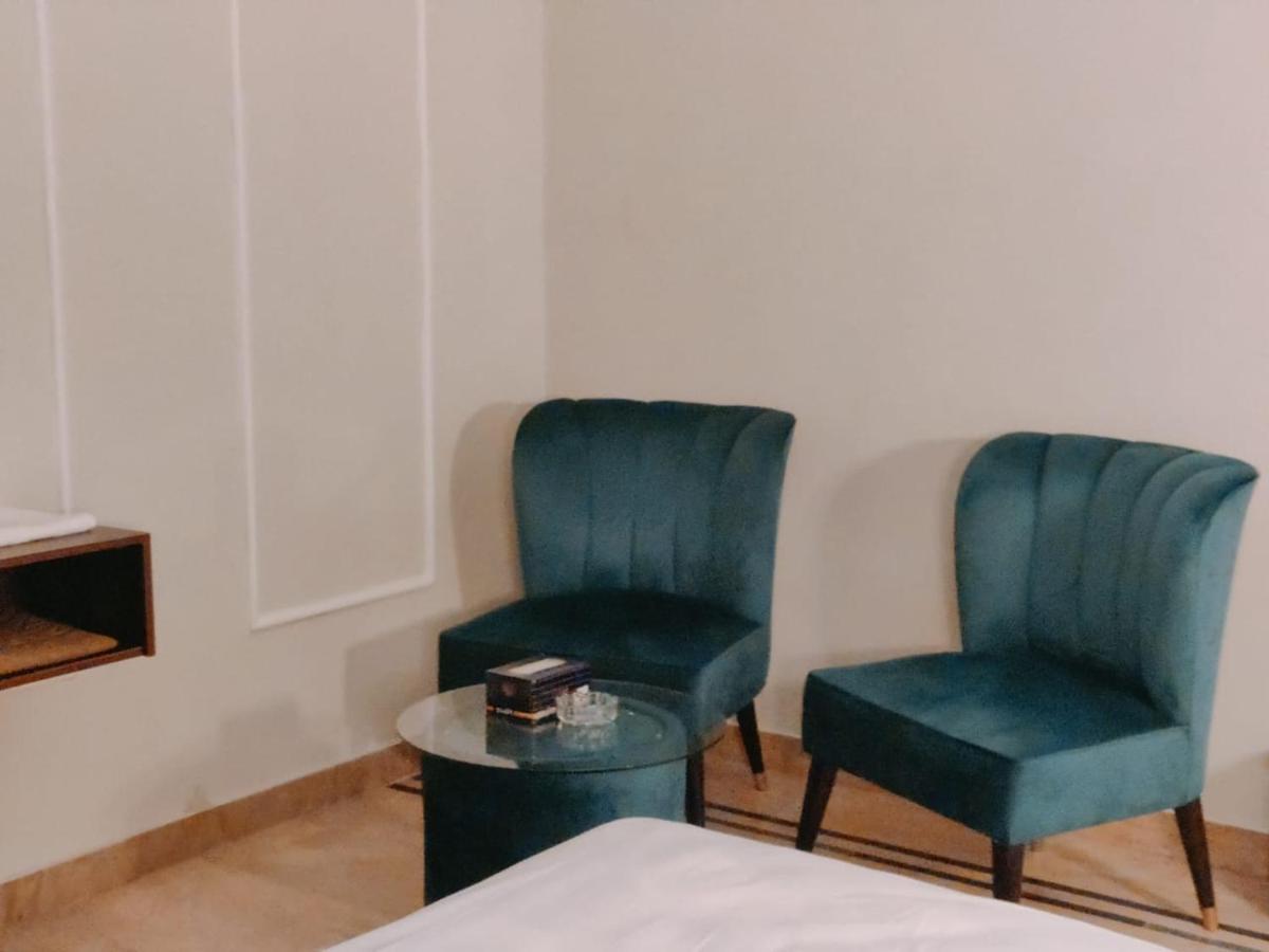 Hotel White Season Gulberg 라호르 외부 사진